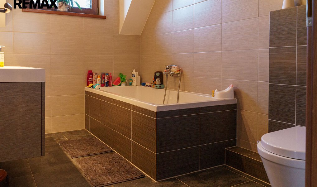 Prodej domu 164 m² s pozemkem 1 451 m², Obora – náhled fotky 26