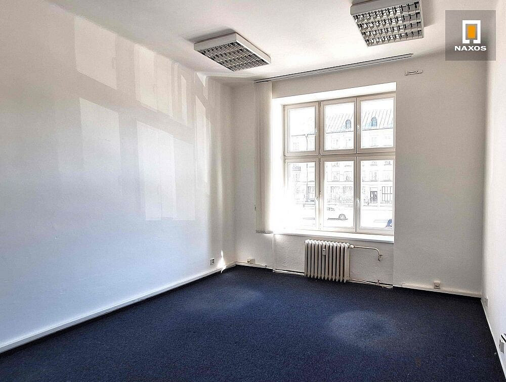 Pronájem kanceláře 164 m² – fotografie 3