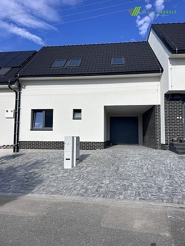 Prodej domu 140 m² s pozemkem 888 m²