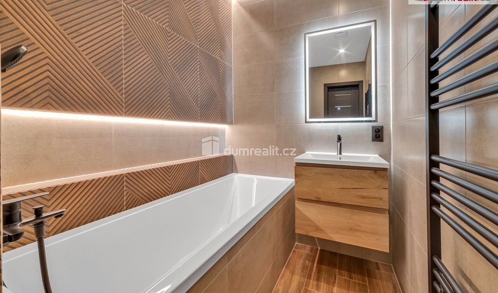 Prodej bytu 4+1 82 m², Sokolov – náhled fotky 3