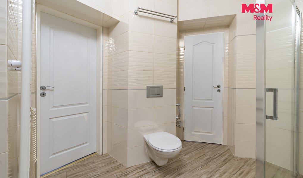 Prodej nájemního domu, činžáku 340 m², Karlovy Vary – náhled fotky 12