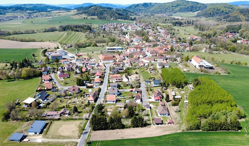 Prodej stavebního pozemku 640 m², Žichovice – náhled fotky 6