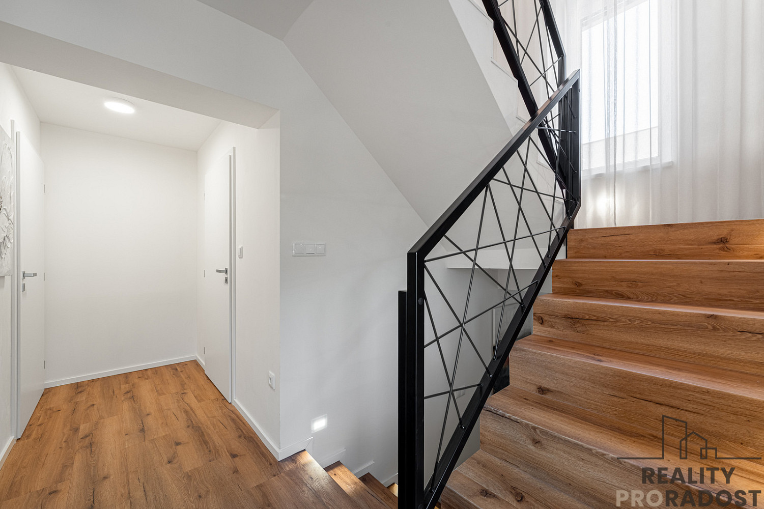 Prodej domu 229 m² s pozemkem 766 m² – další