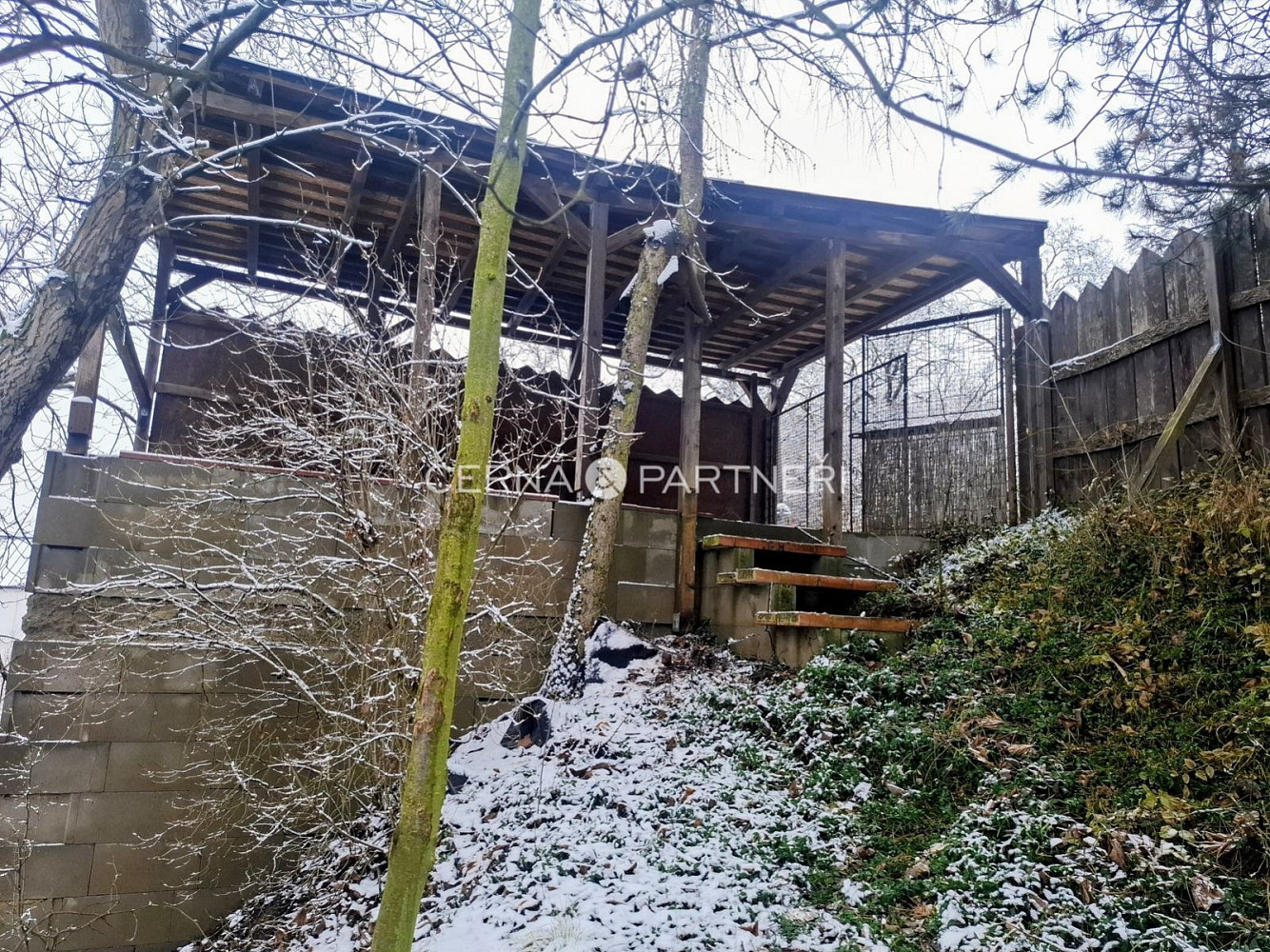 Prodej stavebního pozemku 688 m²