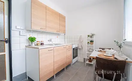 Pronájem bytu 1+1 30 m², Na Magistrále, Kolín - Kolín II