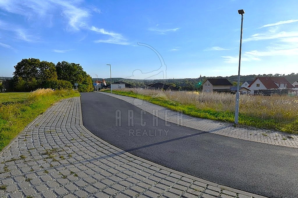 Prodej stavebního pozemku 800 m² – fotografie 2