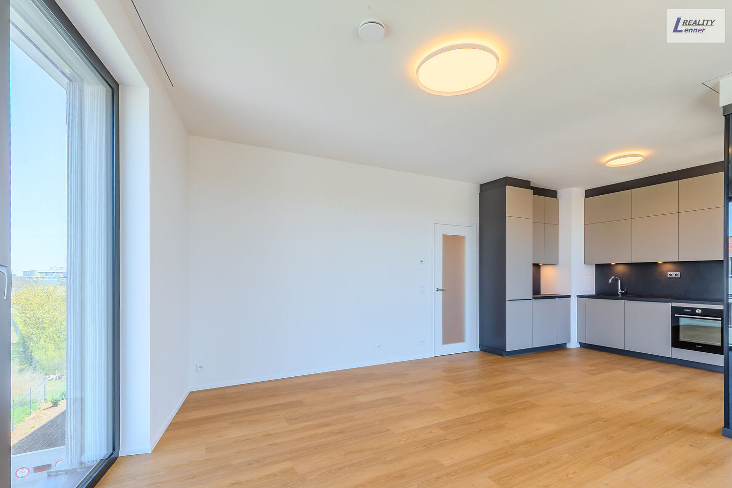 Pronájem bytu 2+kk 57 m² – fotografie 5