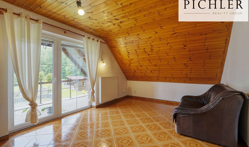 Prodej domu 330 m² s pozemkem 1 823 m², Nekvasovy – náhled fotky 10