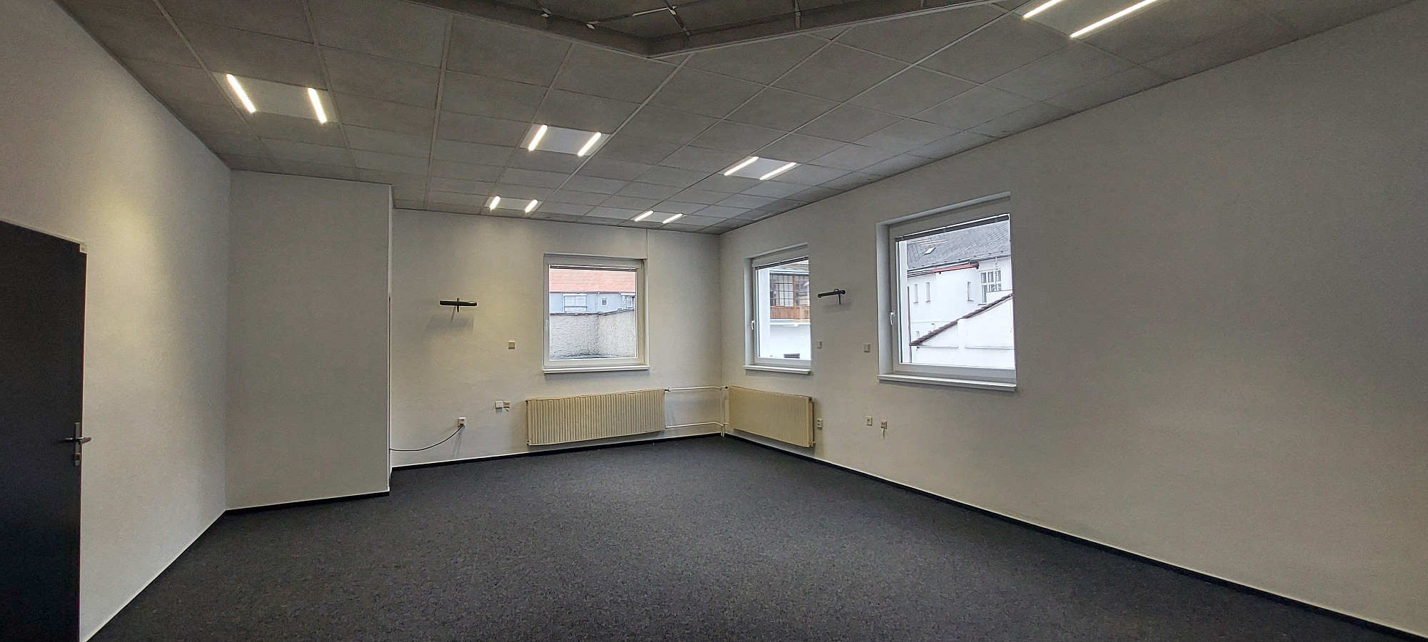 Pronájem kanceláře 41 m² – fotografie 3