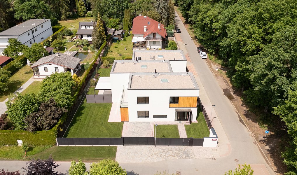 Prodej domu 144 m² s pozemkem 343 m², Praha – náhled fotky 4