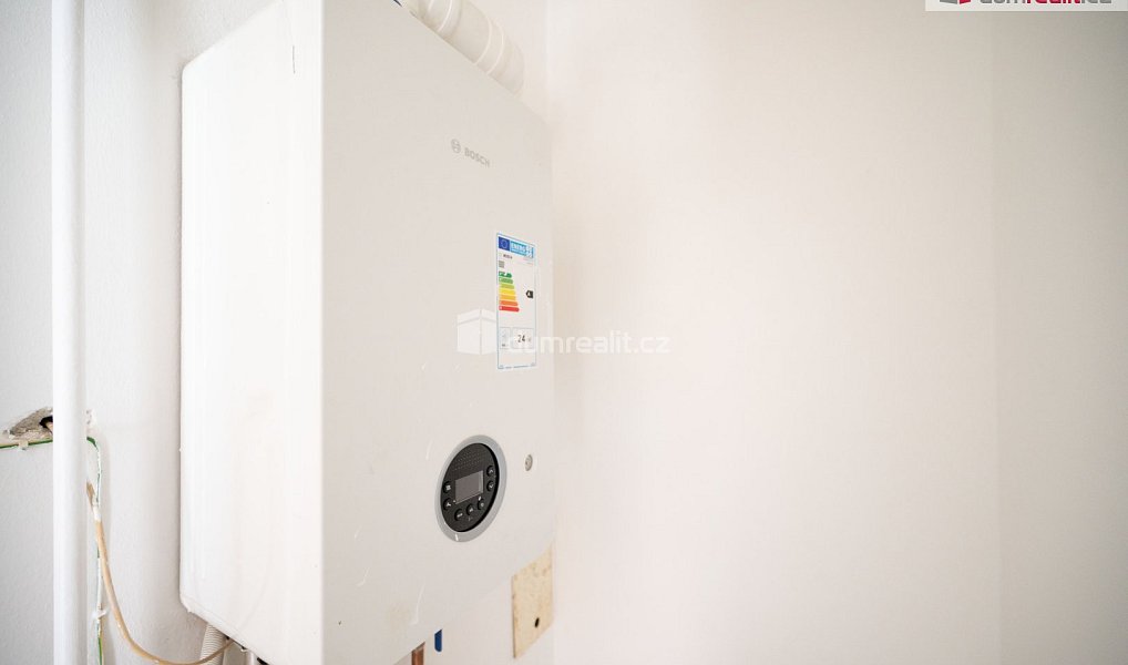 Prodej domu 103 m² s pozemkem 320 m², Lhenice – náhled fotky 24