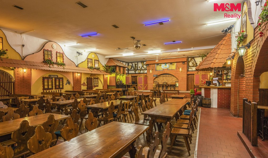 Prodej obchodních prostor 592 m², Kladno – náhled fotky 2