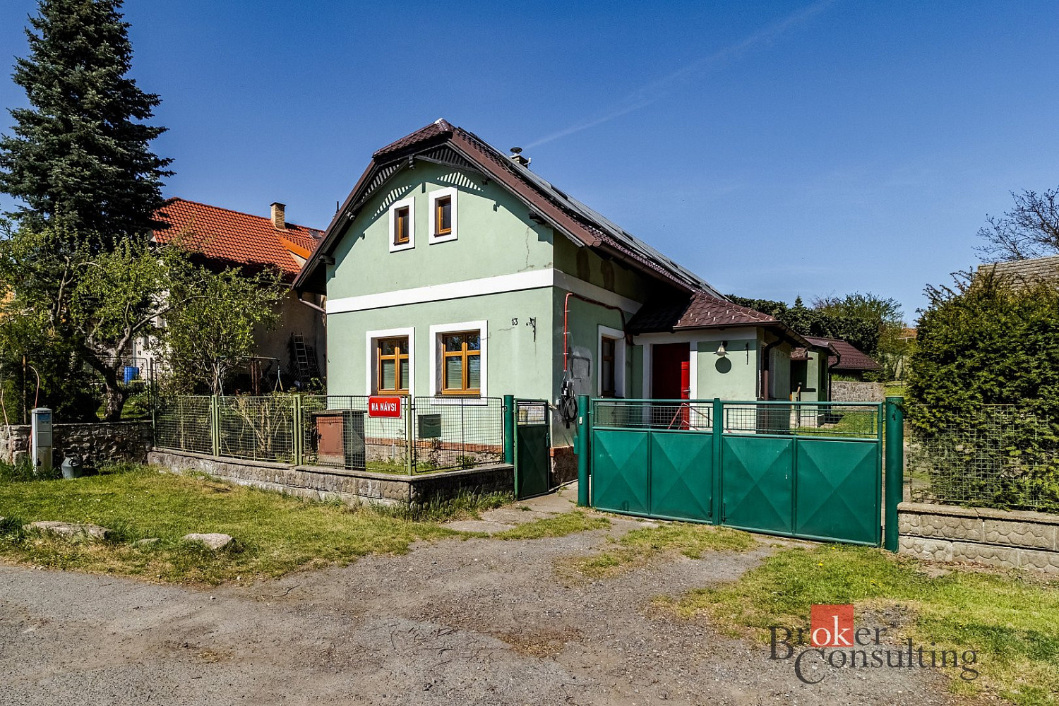 Prodej domu 207 m² s pozemkem 1 124 m² – fotografie 2
