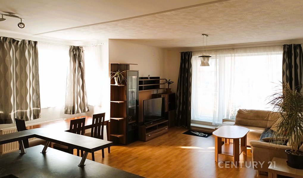 Pronájem bytu 3+kk 85 m², Praha – náhled fotky 3