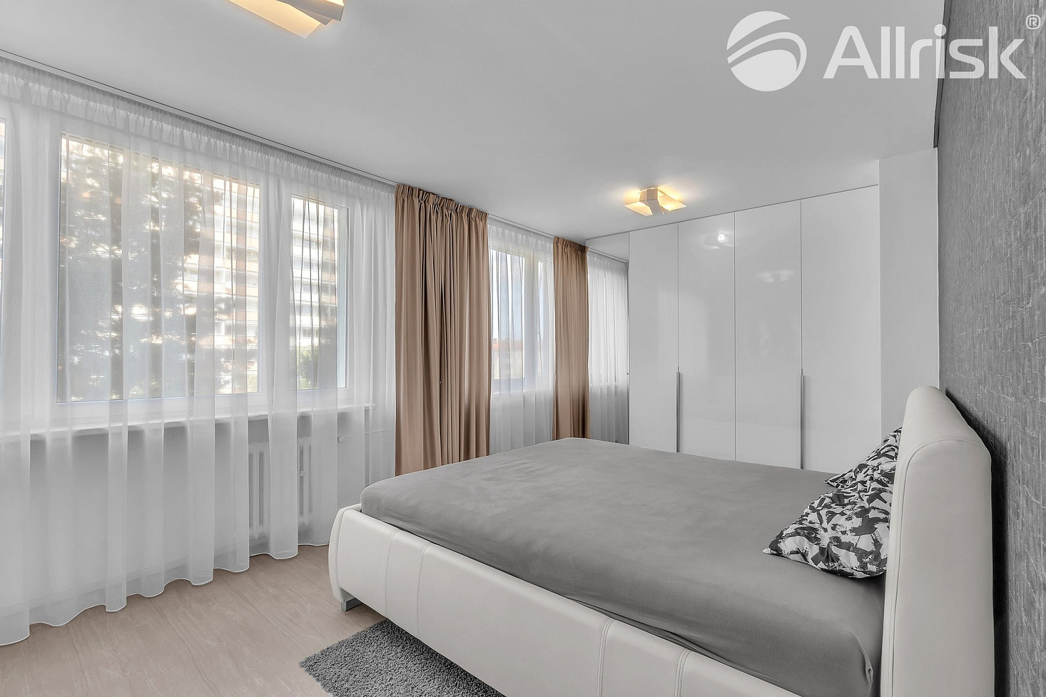Pronájem bytu 2+kk 61 m² – fotografie 5
