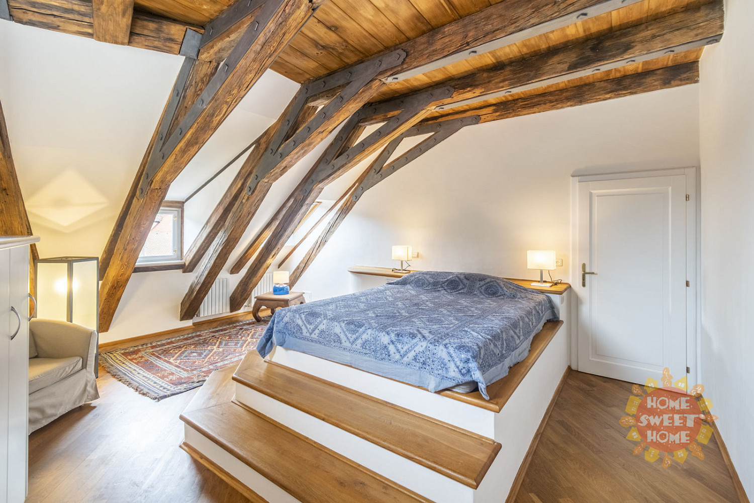 Pronájem bytu 4+1 221 m² — photo 2