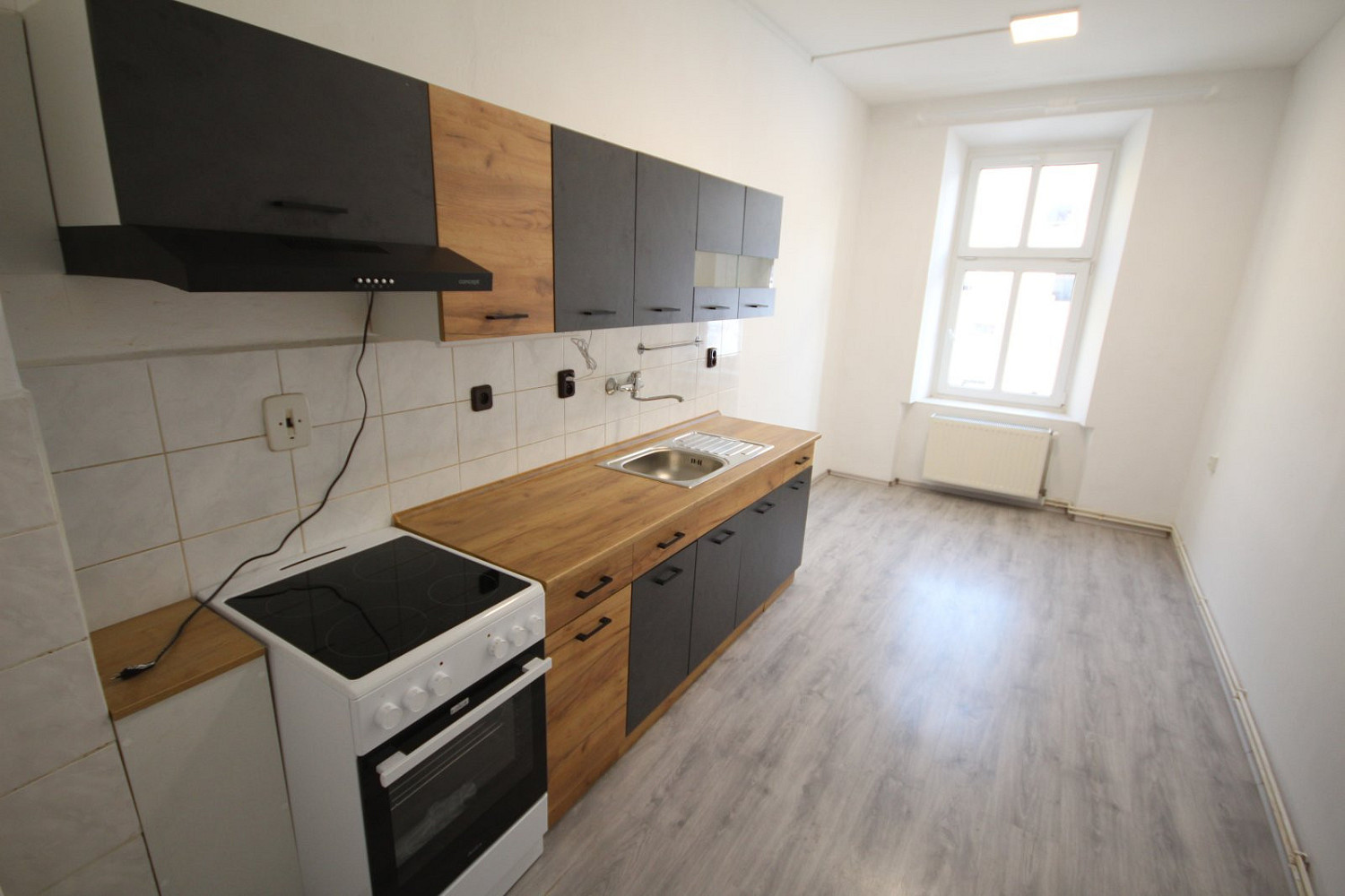 Pronájem bytu 2+1 61 m² - Widok 5