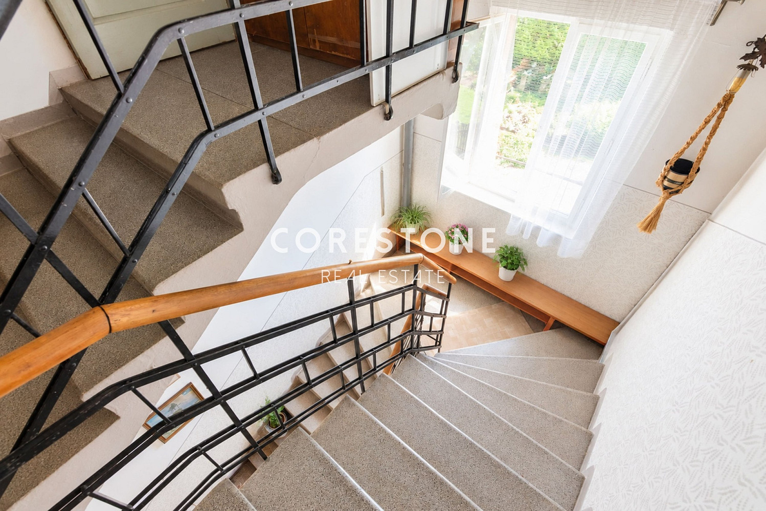 Prodej domu 250 m² s pozemkem 413 m² – fotografie 2