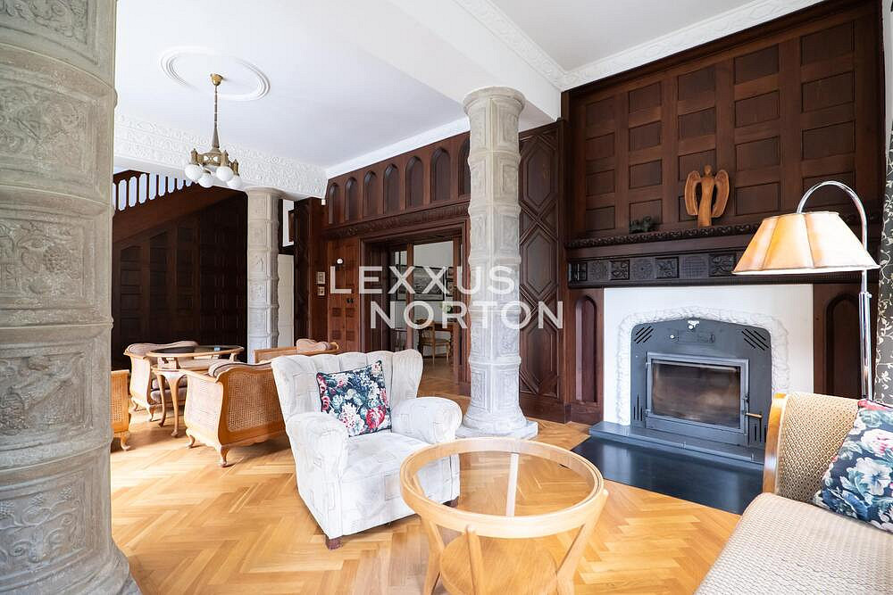Prodej domu 382 m² s pozemkem 8 500 m² — photo 4