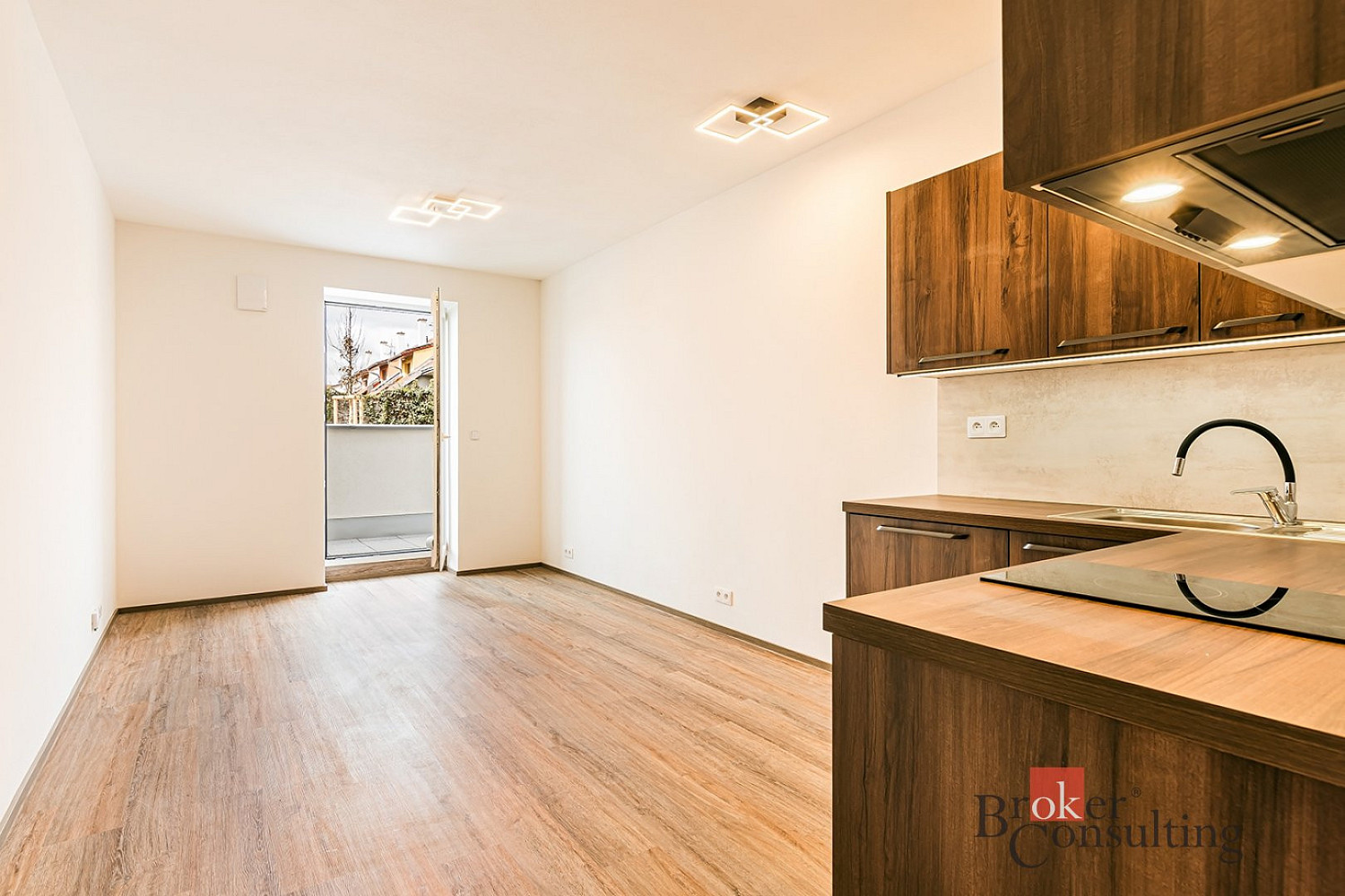 Pronájem bytu 1+kk 27 m² — photo 3