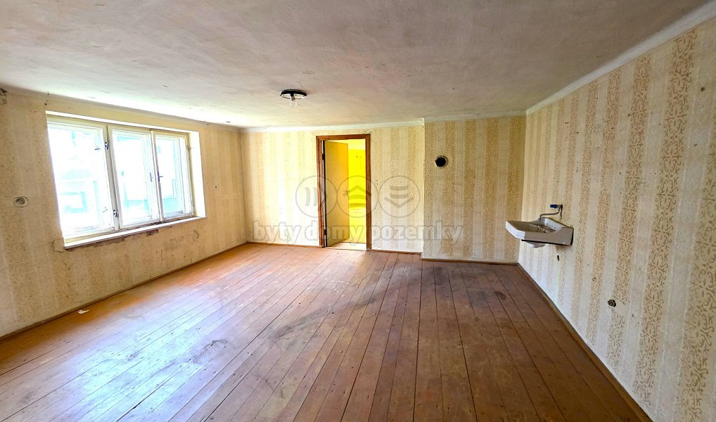 Prodej domu 238 m² s pozemkem 3 800 m², Fulnek – náhled fotky 18