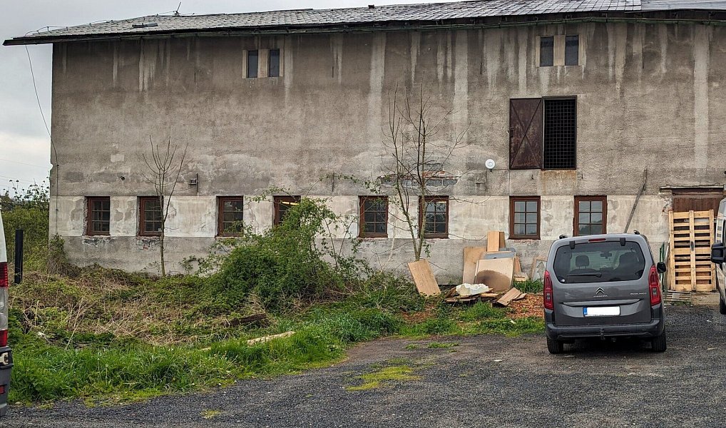 Prodej skladovacích prostor 1 900 m², Svijanský Újezd – náhled fotky 18