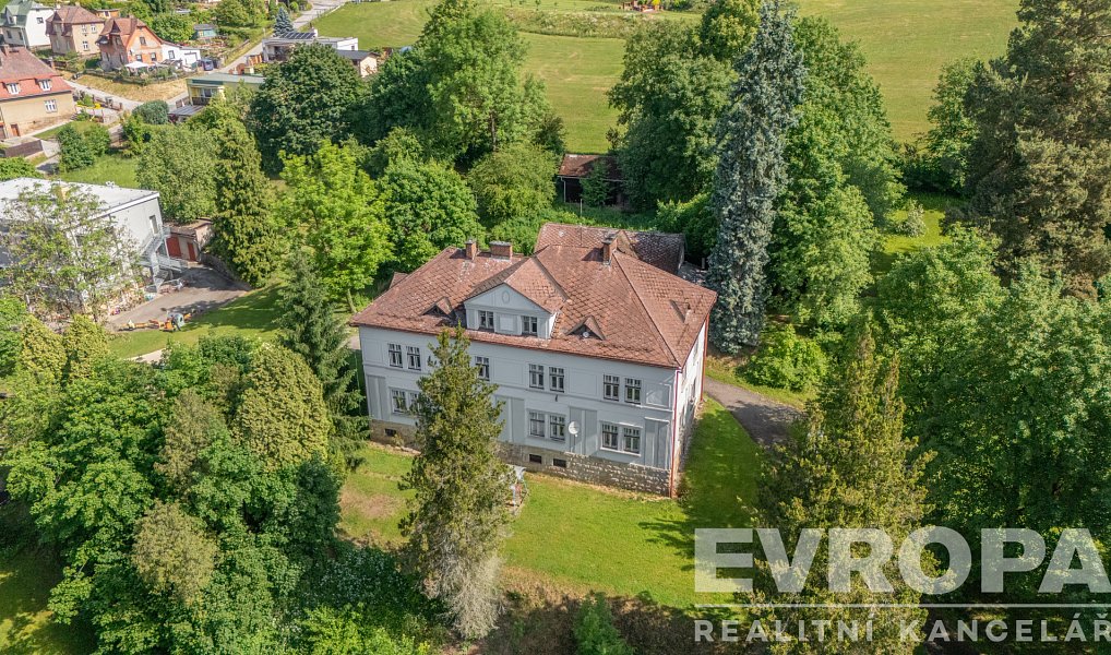 Prodej domu 320 m² s pozemkem 7 861 m², Hostinné – náhled fotky 3
