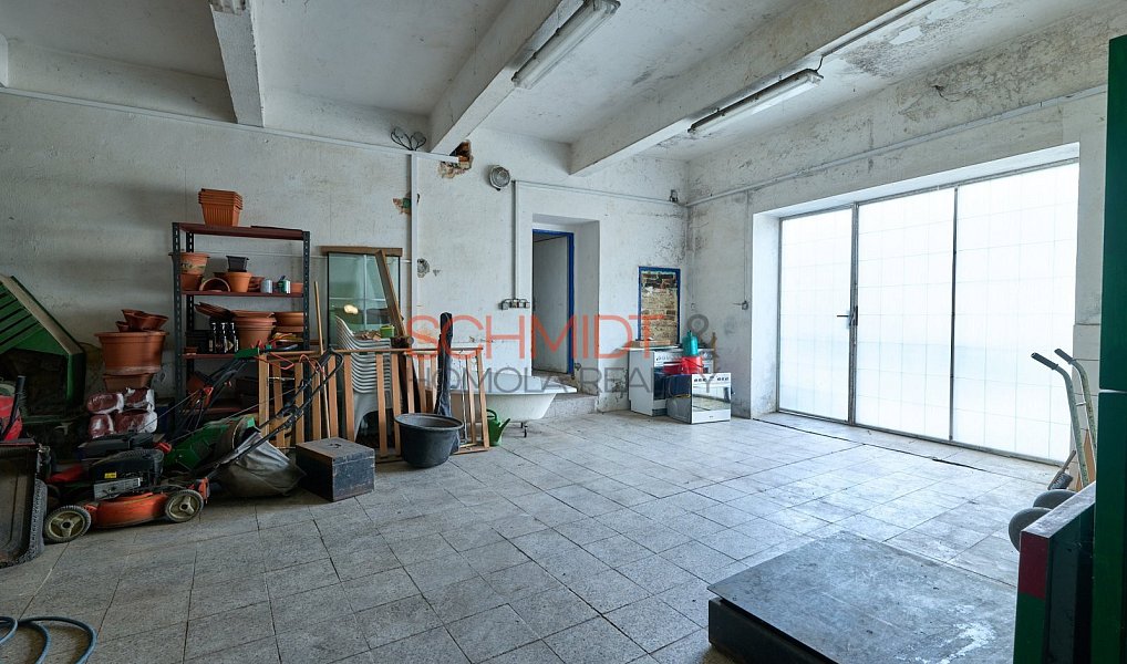 Prodej výrobních prostor 1 612 m², Biskupice – náhled fotky 12