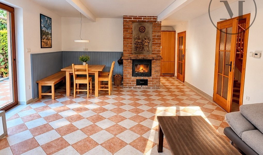 Pronájem domu 190 m² s pozemkem 1 298 m², Chroboly – náhled fotky 5