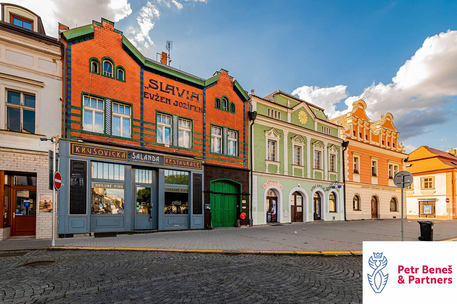 Prodej obchodních prostor 1 100 m² – fotografie 2