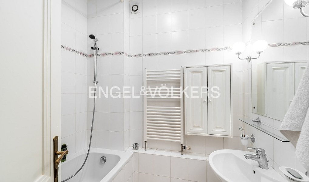 Pronájem bytu 3+1 108 m², Praha – náhled fotky 9