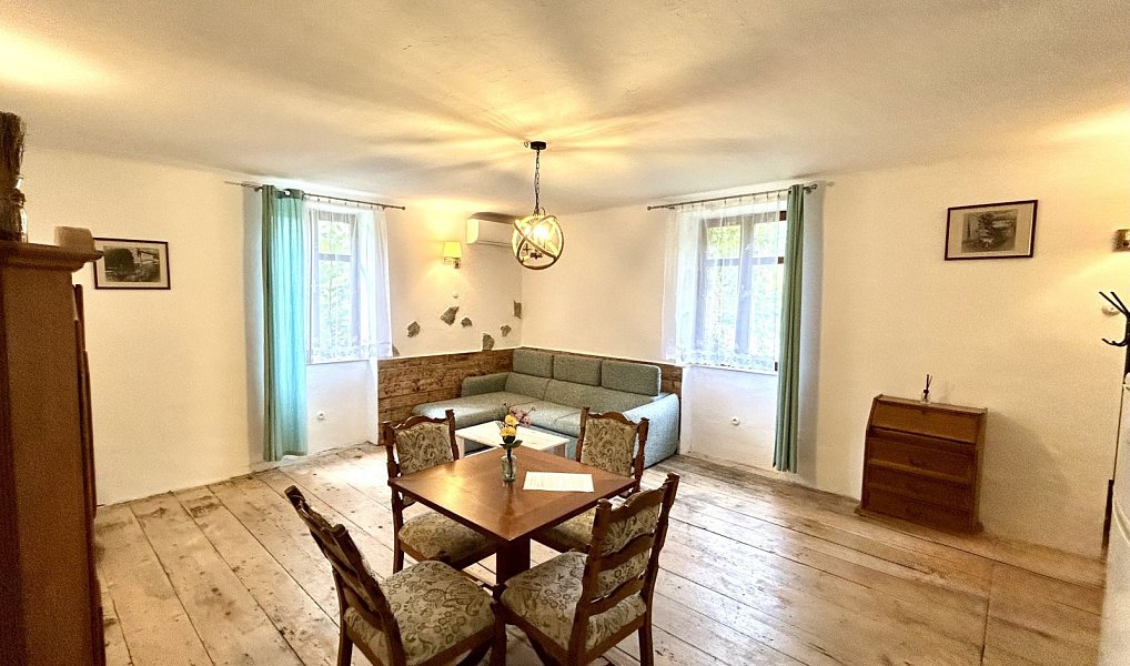 Prodej nájemního domu, činžáku 300 m², Líšnice – náhled fotky 7