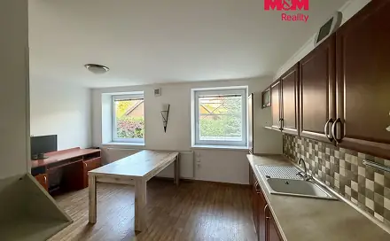 Pronájem bytu 3+1 80 m², SNP, Chomutov