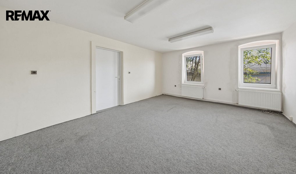 Prodej domu 470 m² s pozemkem 464 m², Nový Bor – náhled fotky 25