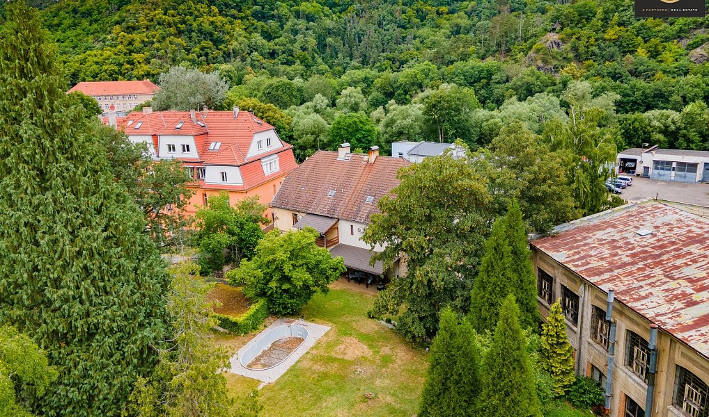 Prodej domu 300 m² s pozemkem 5 769 m², Roztoky – náhled fotky 9