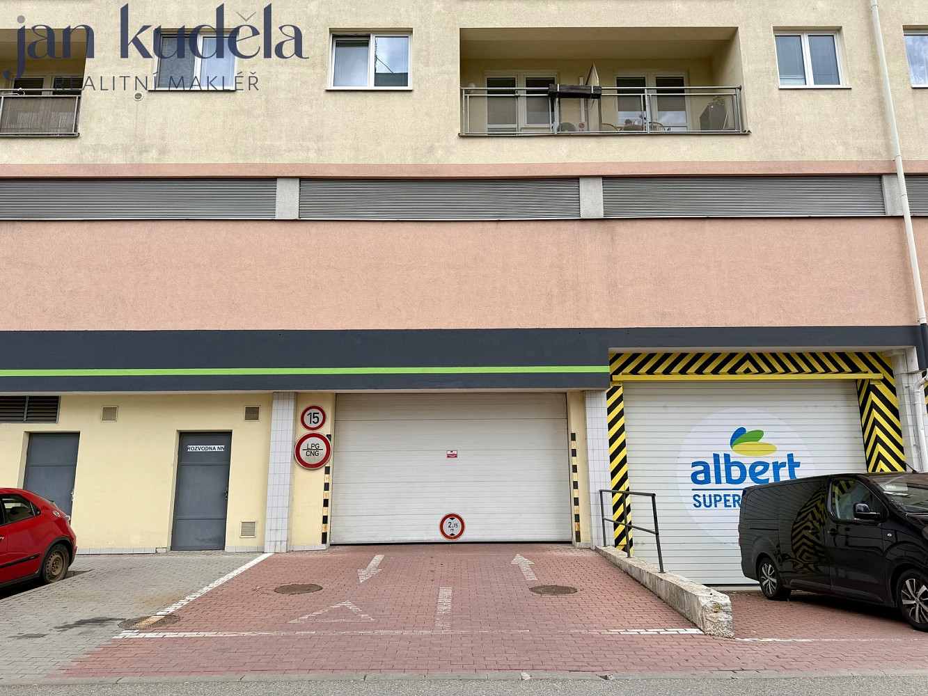 Prodej družstevního podílu ke garáži 18,41 m2 Pálavské náměstí, Brno-Vinohrady – fotografie 3