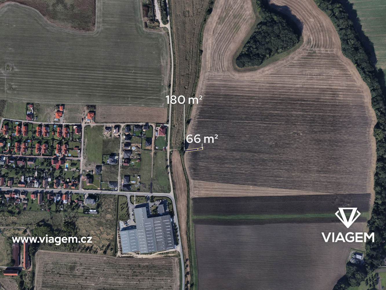Prodej pole 976 m² – fotografie 2
