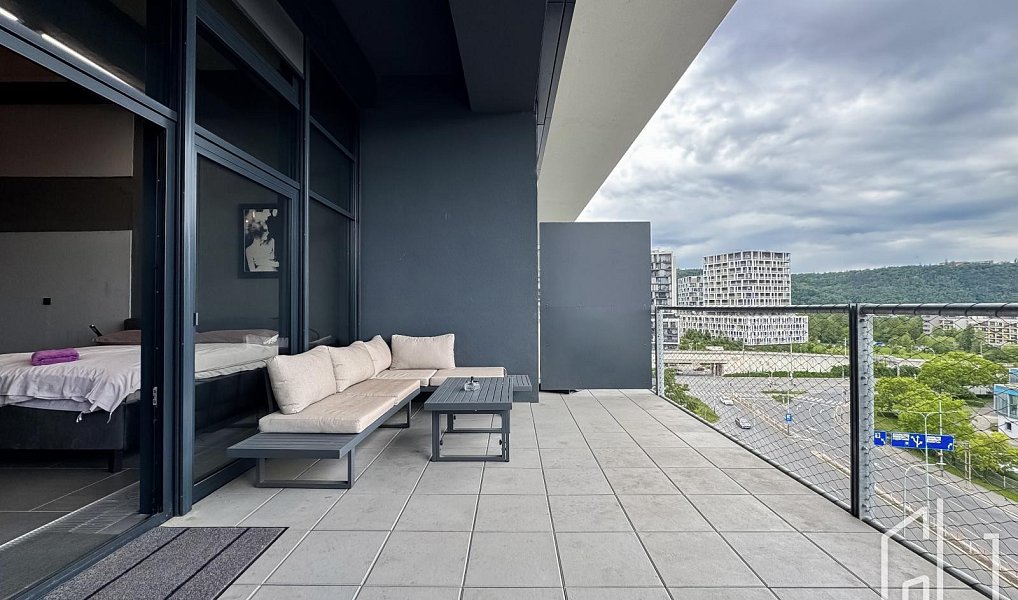 Pronájem bytu 2+kk 65 m², Praha – náhled fotky 3
