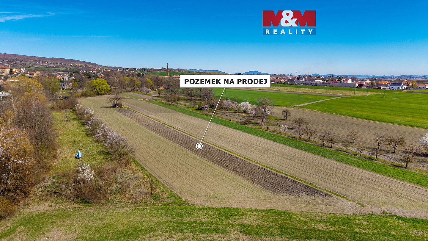 Prodej pole 3 309 m²