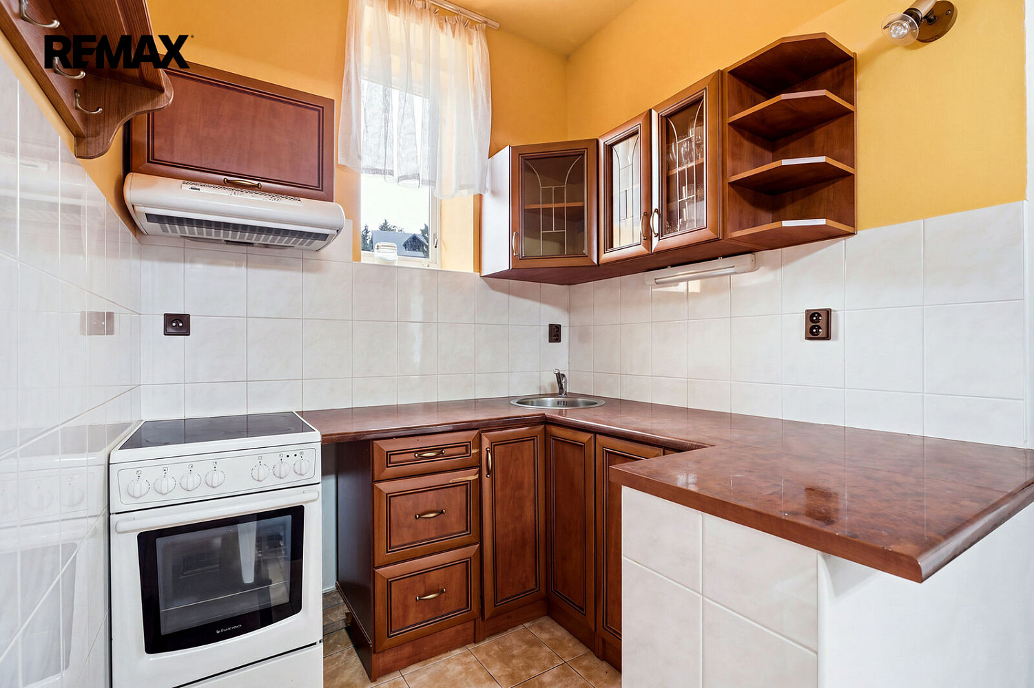 Prodej ubytovacího objektu 700 m² – fotografie 3