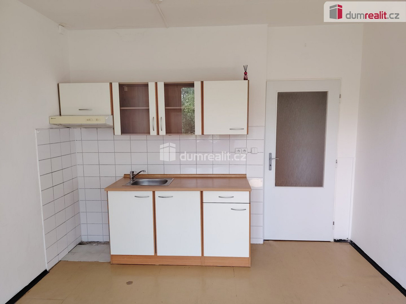 Pronájem bytu 1+1 38 m² — photo 2