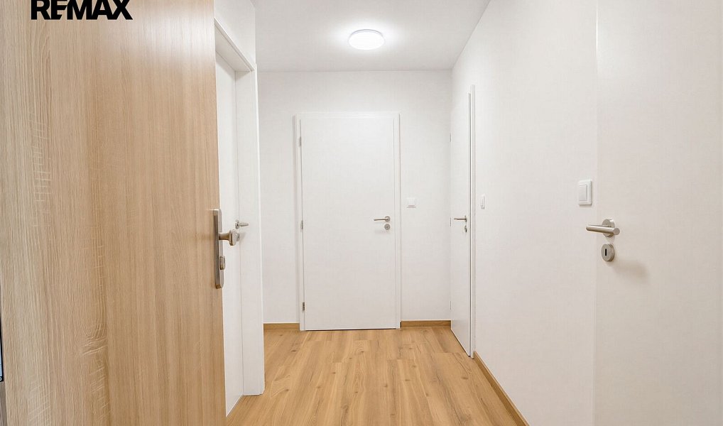 Prodej bytu 3+kk 55 m², Pardubice – náhled fotky 16