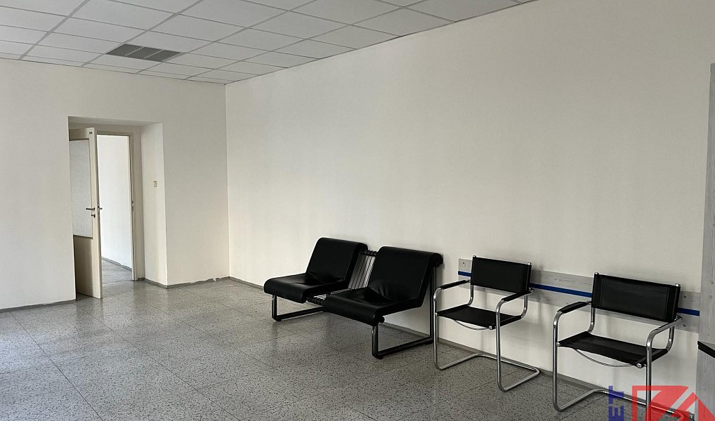 Pronájem kanceláře 67 m², Trutnov – náhled fotky 2
