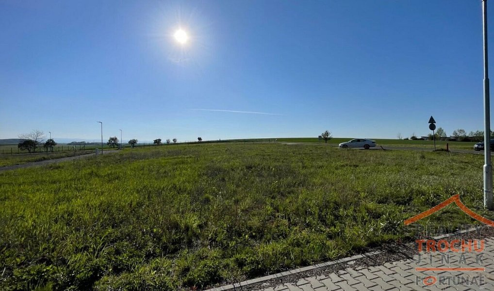 Prodej stavebního pozemku 1 024 m², Divec – náhled fotky 7