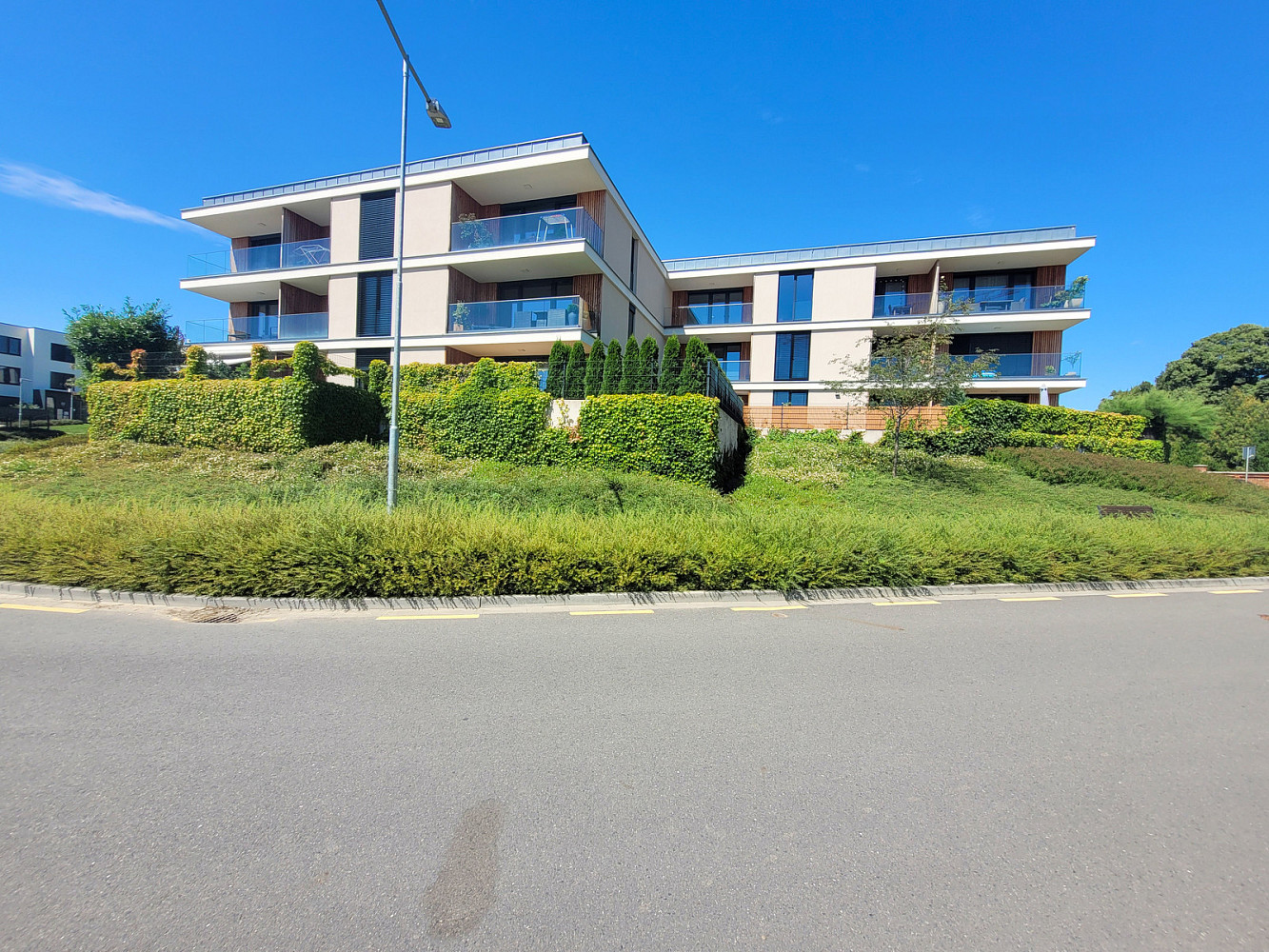 Pronájem bytu 2+kk 71 m² – fotografie 2