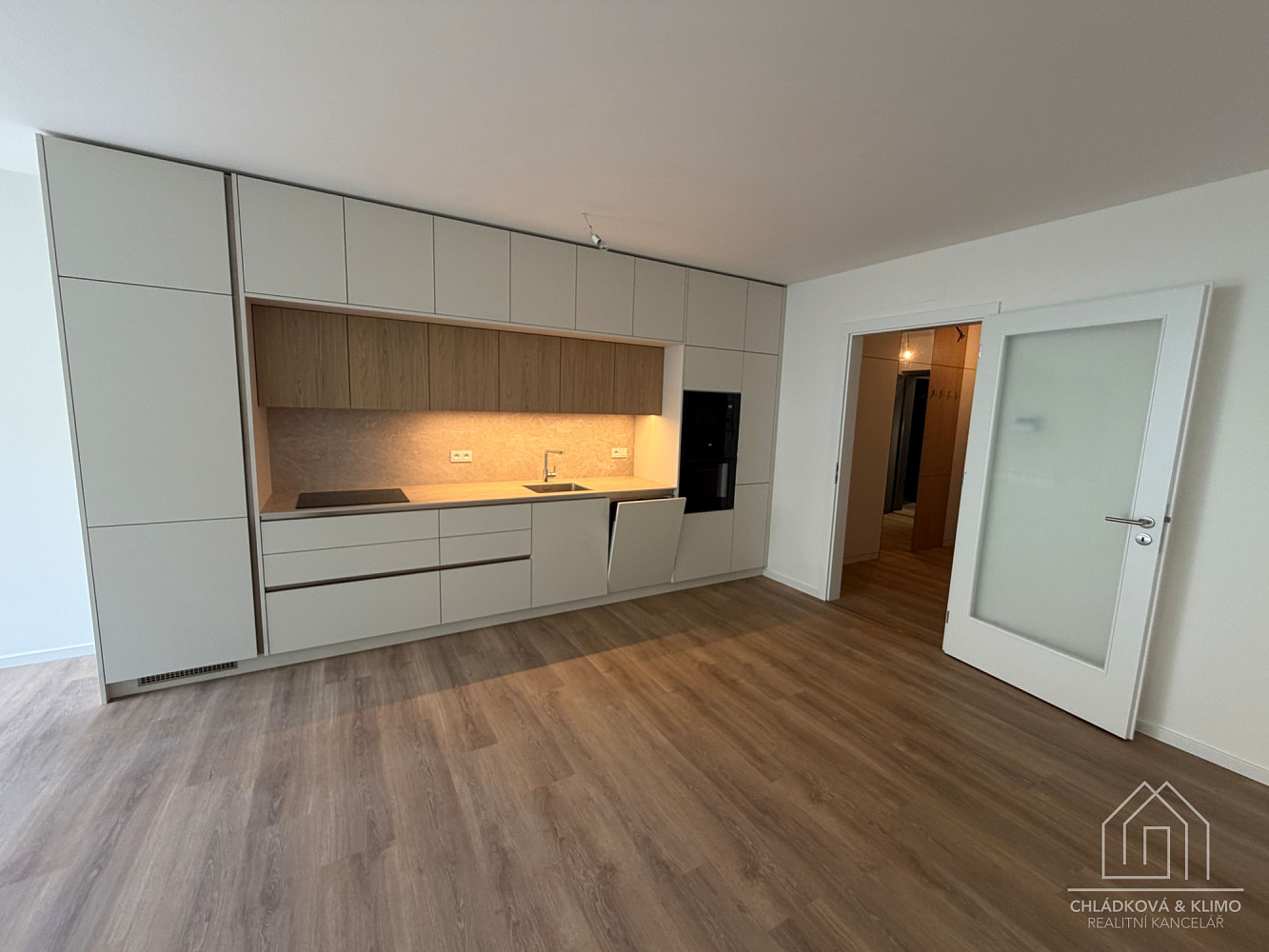Pronájem bytu 1+kk 49 m² — photo 4