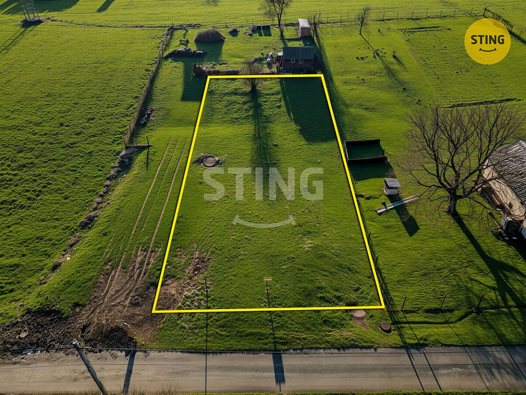 Prodej stavebního pozemku 1 006 m² – fotografie 3