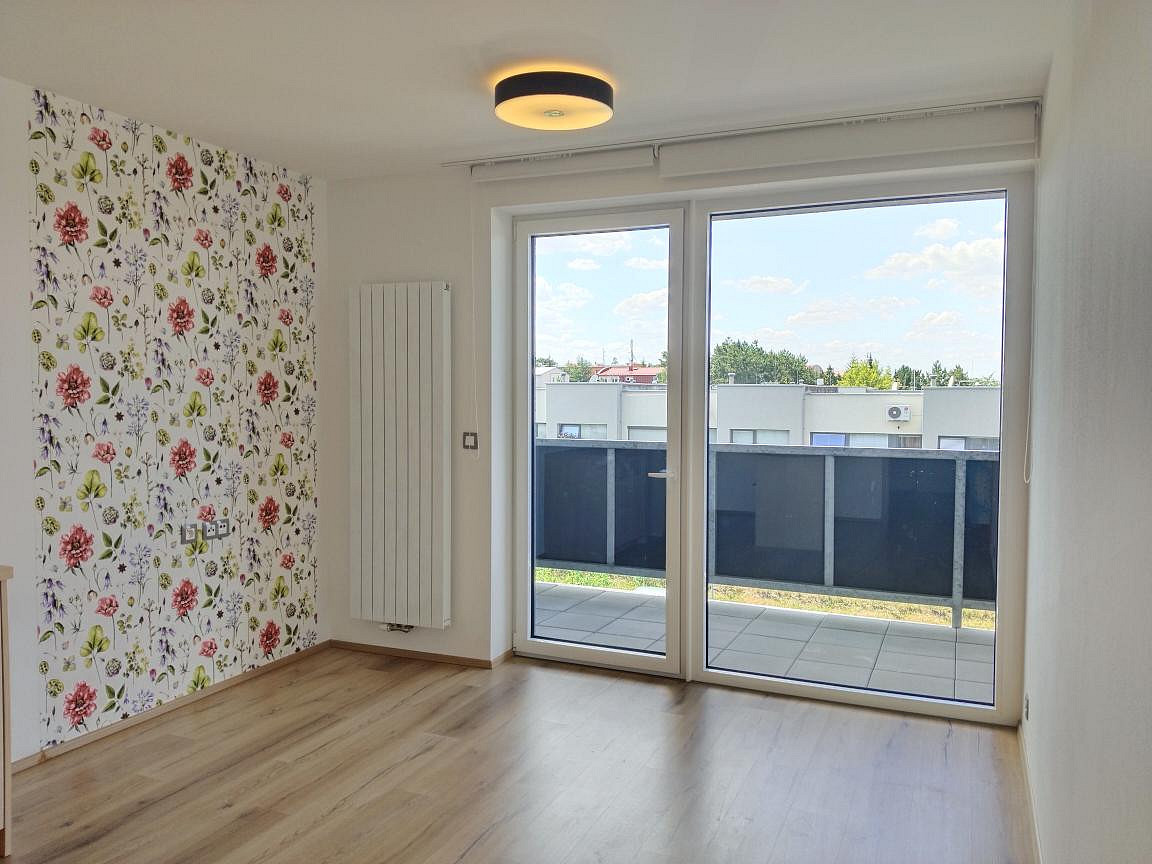 Pronájem bytu 2+kk 51 m² — photo 2