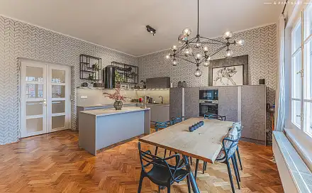 Prodej bytu 4+1 177 m², Gočárova třída, Hradec Králové