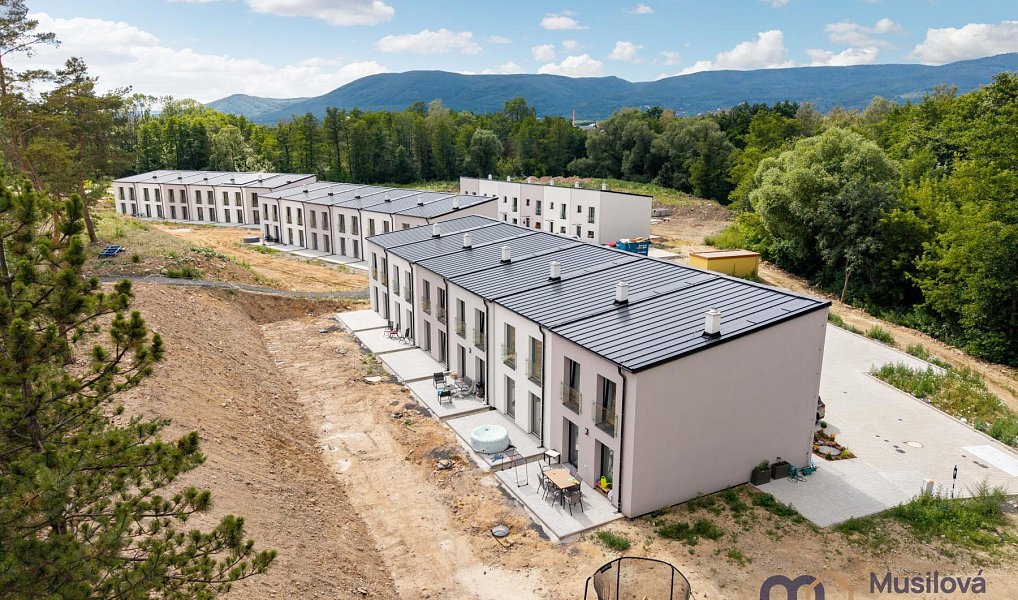 Prodej domu 92 m² s pozemkem 186 m², Újezdeček – náhled fotky 34